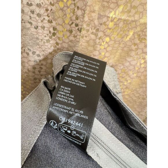 Urban Outfitters Silence + Noise Gray Sabrina Micro Stretch Booty Shorts Large - Picture 4 of 8